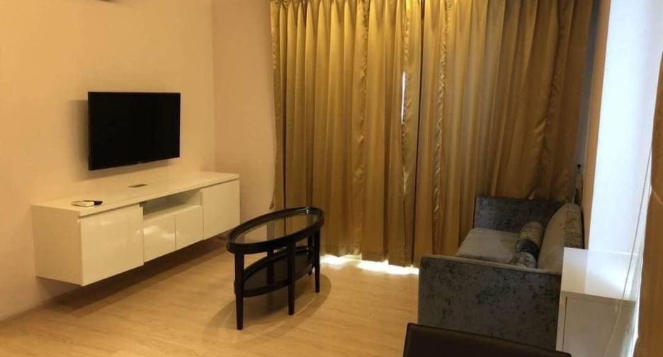 For sale 1 bed condo in Watthana, Bangkok
