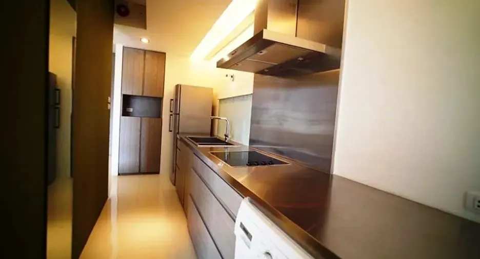 For rent 1 bed condo in Watthana, Bangkok