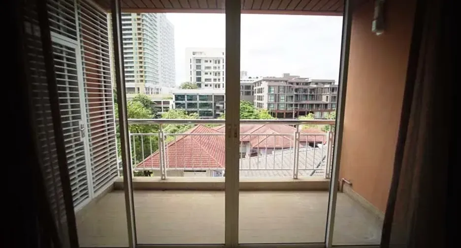 For rent 1 bed condo in Watthana, Bangkok