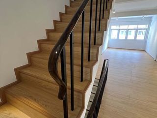 For sale 4 ベッドルーム townhouse in Khlong San, Bangkok