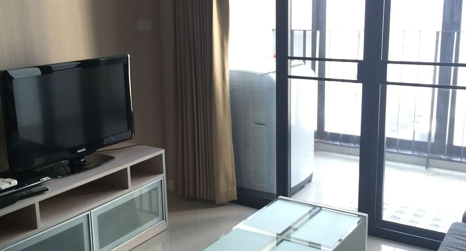 For sale 1 bed condo in Huai Khwang, Bangkok