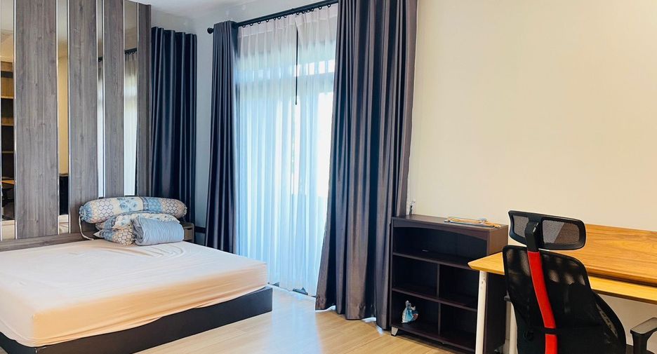 À vendre et à louer 3 chambres maison à Bang Lamung, Chonburi