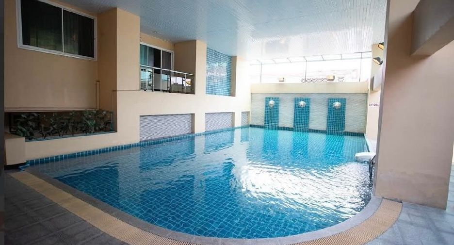 For rent 1 bed condo in Khlong Toei, Bangkok