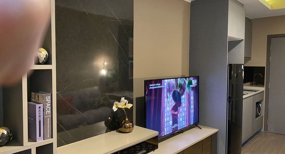 For rent 1 bed condo in Phra Khanong, Bangkok