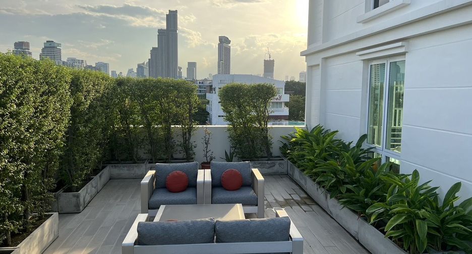 À vendre 1 chambre condo à Watthana, Bangkok