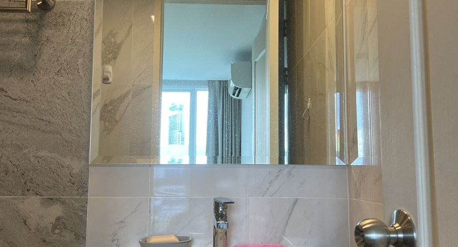 À vendre 1 chambre condo à Watthana, Bangkok