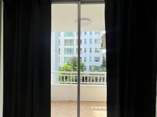 À louer 1 chambre condo à Huai Khwang, Bangkok