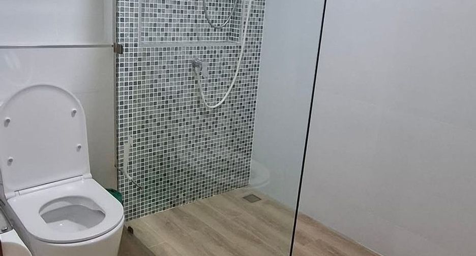 Villa zum Kauf und zur Miete mit 4 Zimmer in Bang Lamung, Chonburi