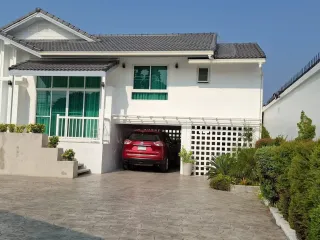 For Rent 4 Bedroom Villa In Bang Lamung, Chonburi