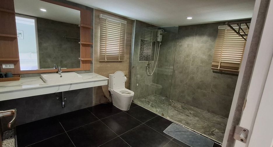 Villa zum Kauf und zur Miete mit 4 Zimmer in Bang Lamung, Chonburi
