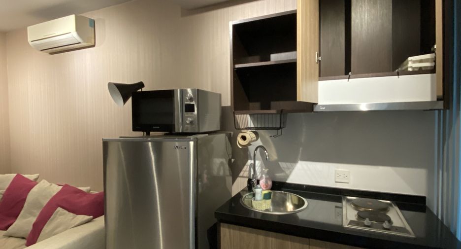 For sale 1 bed condo in Mueang Samut Prakan, Samut Prakan