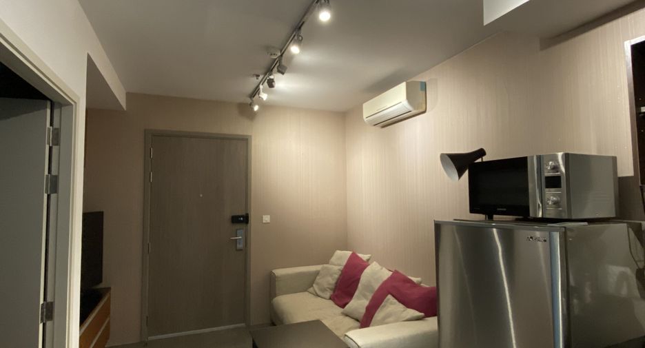 For sale 1 bed condo in Mueang Samut Prakan, Samut Prakan