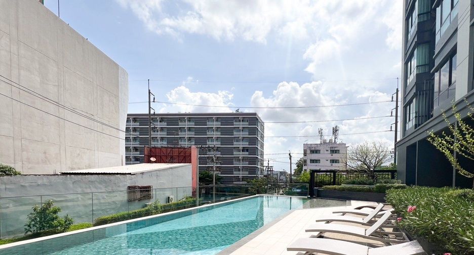 For sale 2 bedrooms condo in Bangkok Yai, Bangkok
