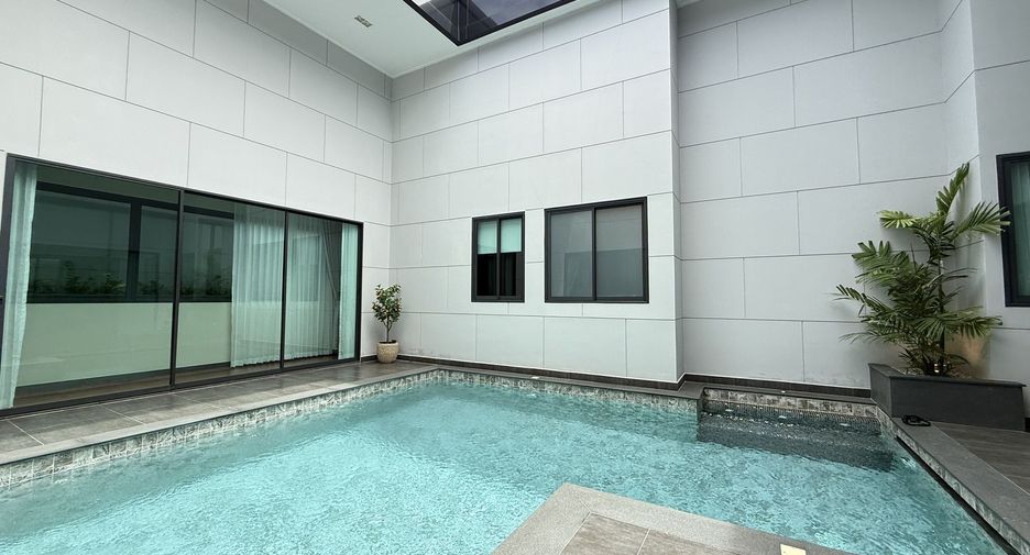 For sale and for rent 3 bedrooms villa in Bang Lamung, Chonburi
