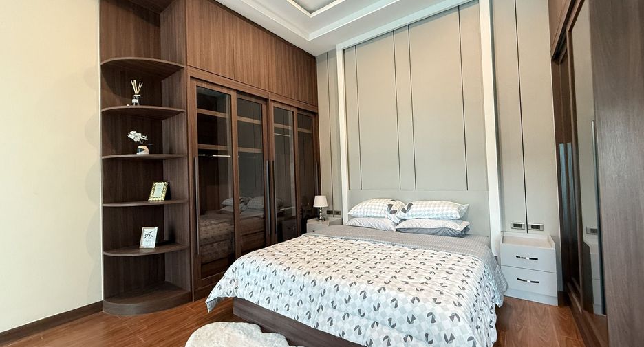 For sale and for rent 3 bedrooms villa in Bang Lamung, Chonburi