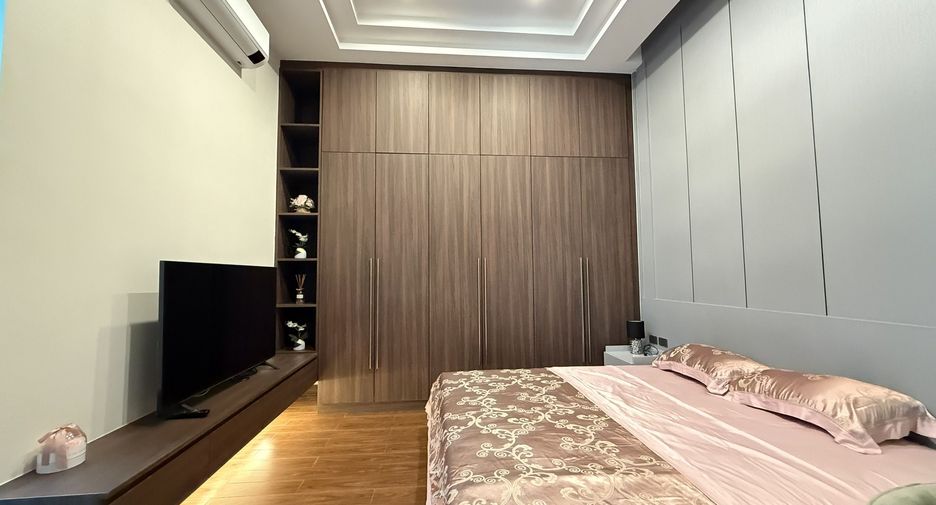 For sale and for rent 3 bedrooms villa in Bang Lamung, Chonburi