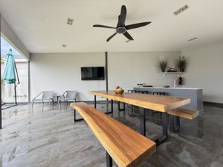 Villa zum Kauf und zur Miete mit 3 Zimmer in Bang Lamung, Chonburi