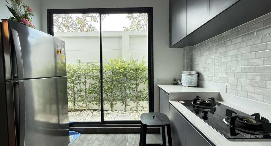 For sale and for rent 3 bedrooms villa in Bang Lamung, Chonburi