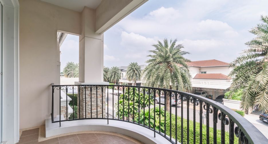 For sale 7 bedrooms house in Taling Chan, Bangkok