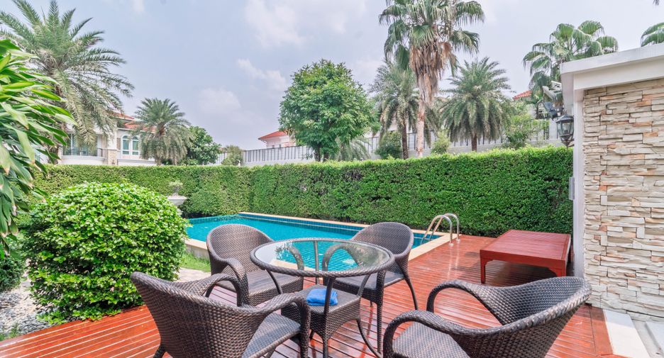 For sale 7 bedrooms house in Taling Chan, Bangkok