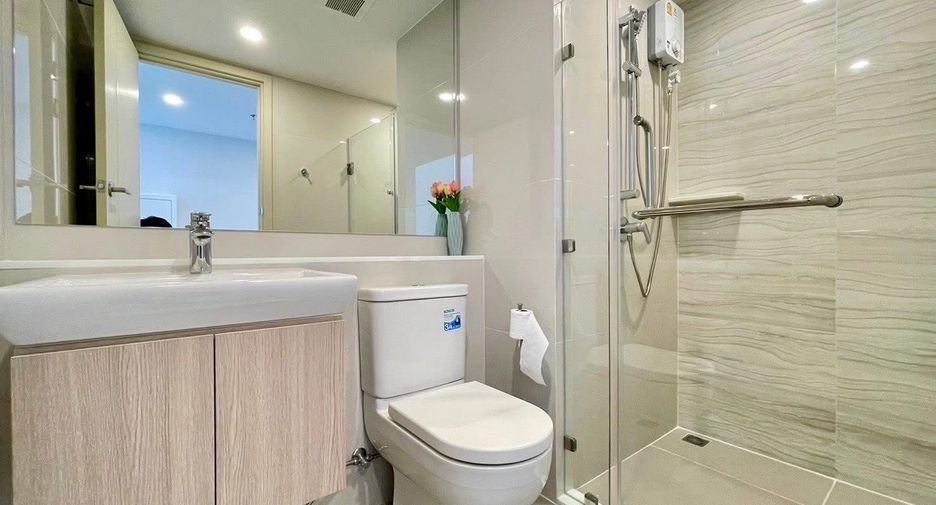 For rent 1 bed condo in Khlong Toei, Bangkok
