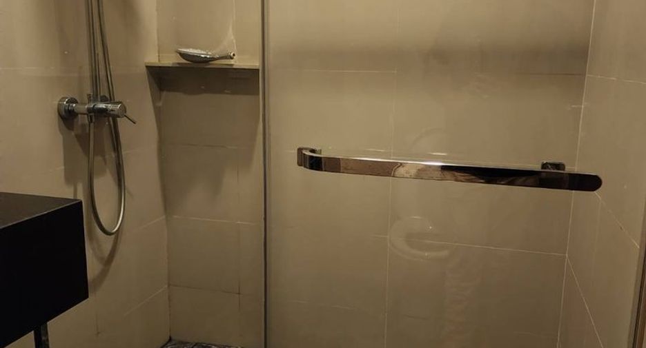 Condo en alquiler de 1 habitaciones en Khlong Toei, Bangkok