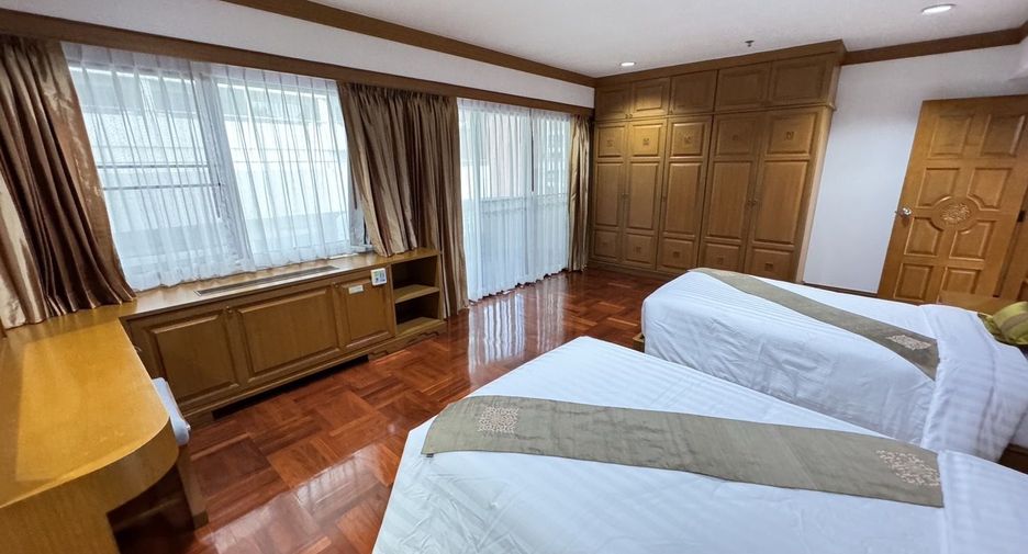 Apartamento en alquiler de 4 habitaciones en Watthana, Bangkok
