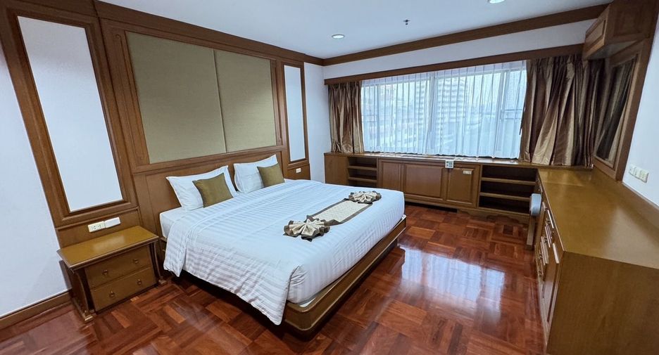 Apartamento en alquiler de 4 habitaciones en Watthana, Bangkok
