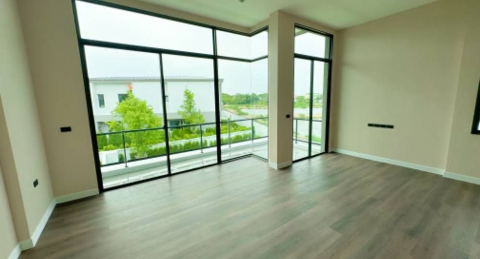 For sale 5 bedrooms house in Bang Phli, Samut Prakan