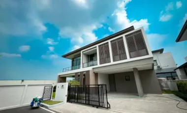 For sale 5 bedrooms house in Bang Phli, Samut Prakan