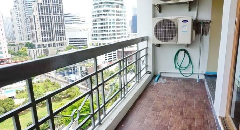 For rent 3 bedrooms condo in Watthana, Bangkok