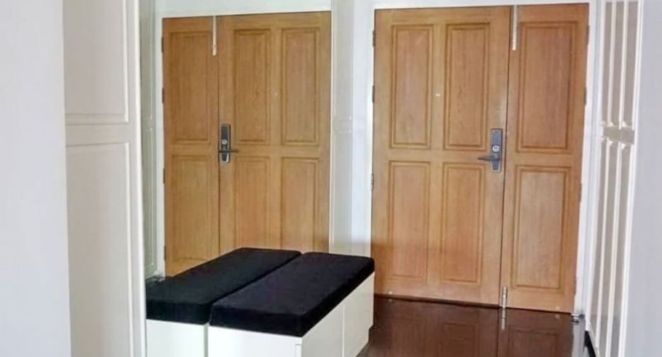 For rent 3 bedrooms condo in Watthana, Bangkok