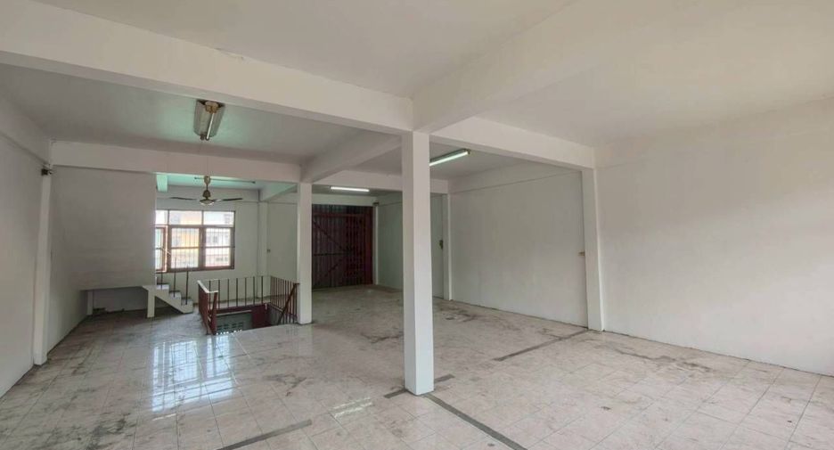 For sale retail Space in Chom Thong, Bangkok