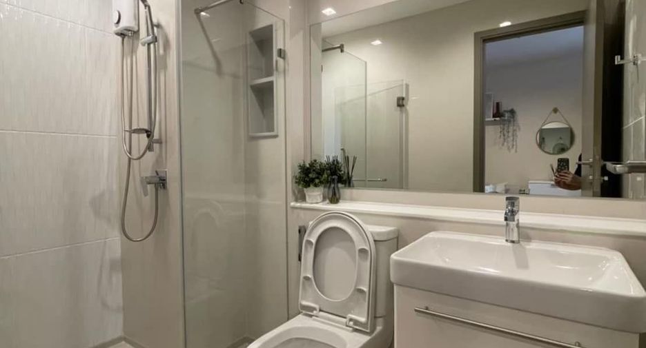 For rent studio condo in Huai Khwang, Bangkok
