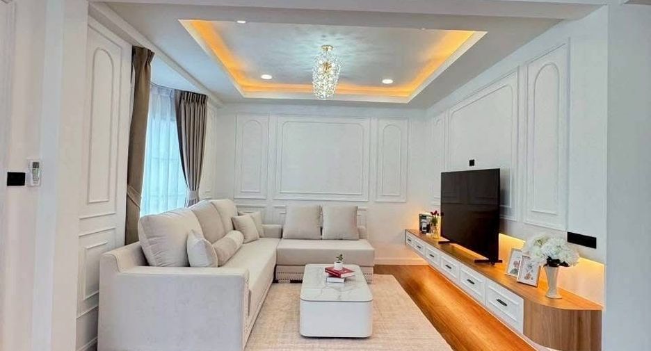For sale 4 bedrooms house in Bang Lamung, Chonburi