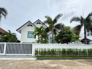 For sale 4 bedrooms house in Bang Lamung, Chonburi