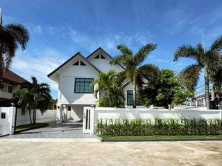 For sale 4 bedrooms house in Bang Lamung, Chonburi