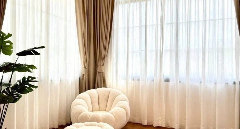 For sale 4 bedrooms house in Bang Lamung, Chonburi