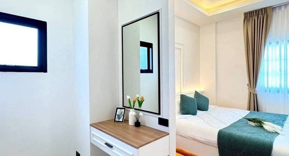 For sale 4 bedrooms house in Bang Lamung, Chonburi