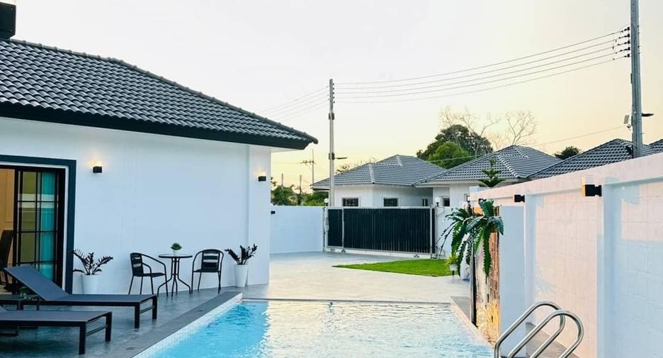 For sale 4 bedrooms house in Bang Lamung, Chonburi