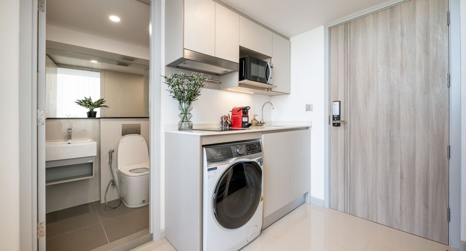 For sale and for rent 1 bed condo in Sathon, Bangkok