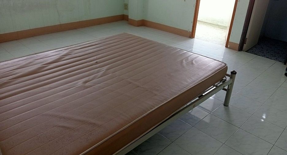 For sale 24 bedrooms retail Space in Mueang Samut Prakan, Samut Prakan