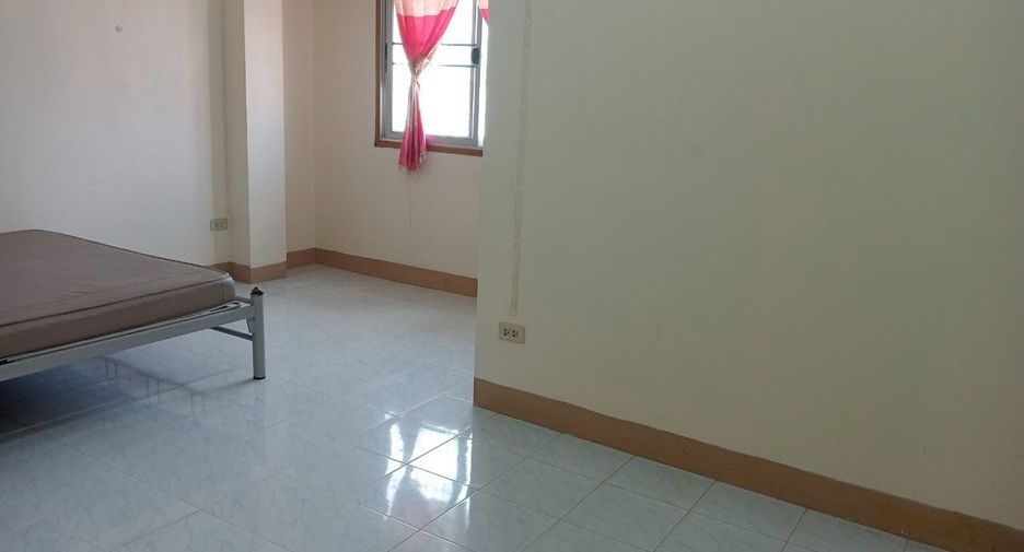 For sale 24 bedrooms retail Space in Mueang Samut Prakan, Samut Prakan
