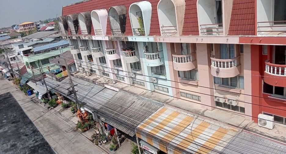 For sale 24 bedrooms retail Space in Mueang Samut Prakan, Samut Prakan