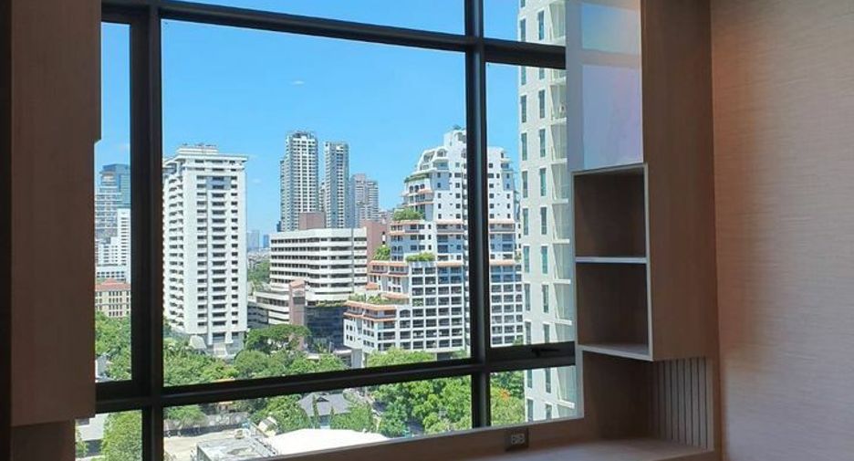 For rent 2 bedrooms condo in Watthana, Bangkok