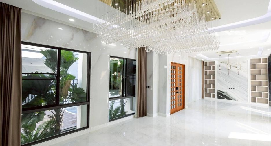 For sale 5 bedrooms house in Prawet, Bangkok