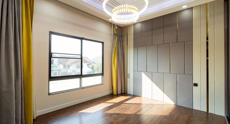 For sale 5 bedrooms house in Prawet, Bangkok