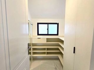 出租 4 卧室 独立屋 在 Saphan Sung, 曼谷