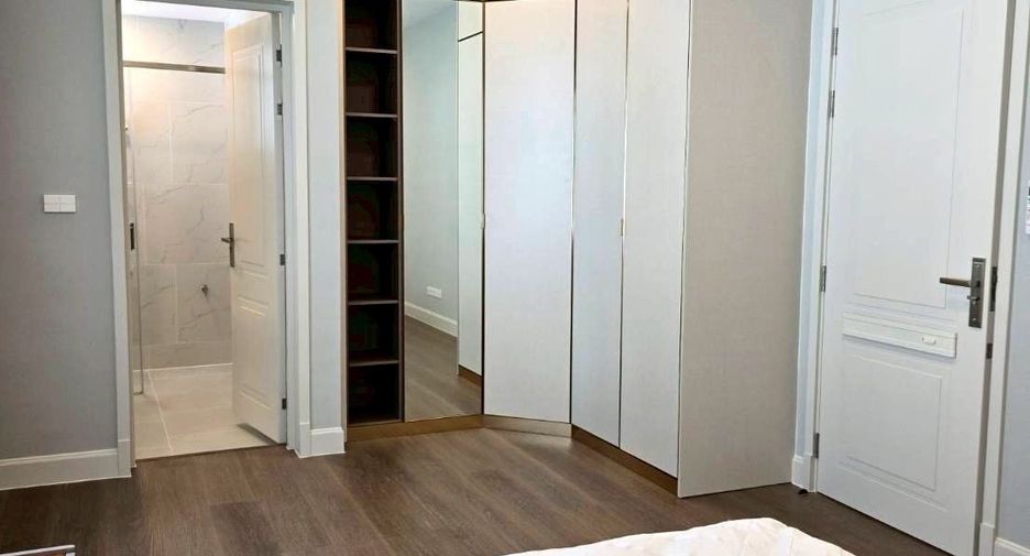 For rent 4 bedrooms house in Saphan Sung, Bangkok