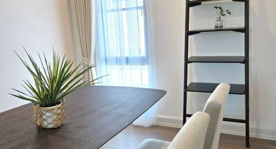 For rent 4 bedrooms house in Saphan Sung, Bangkok
